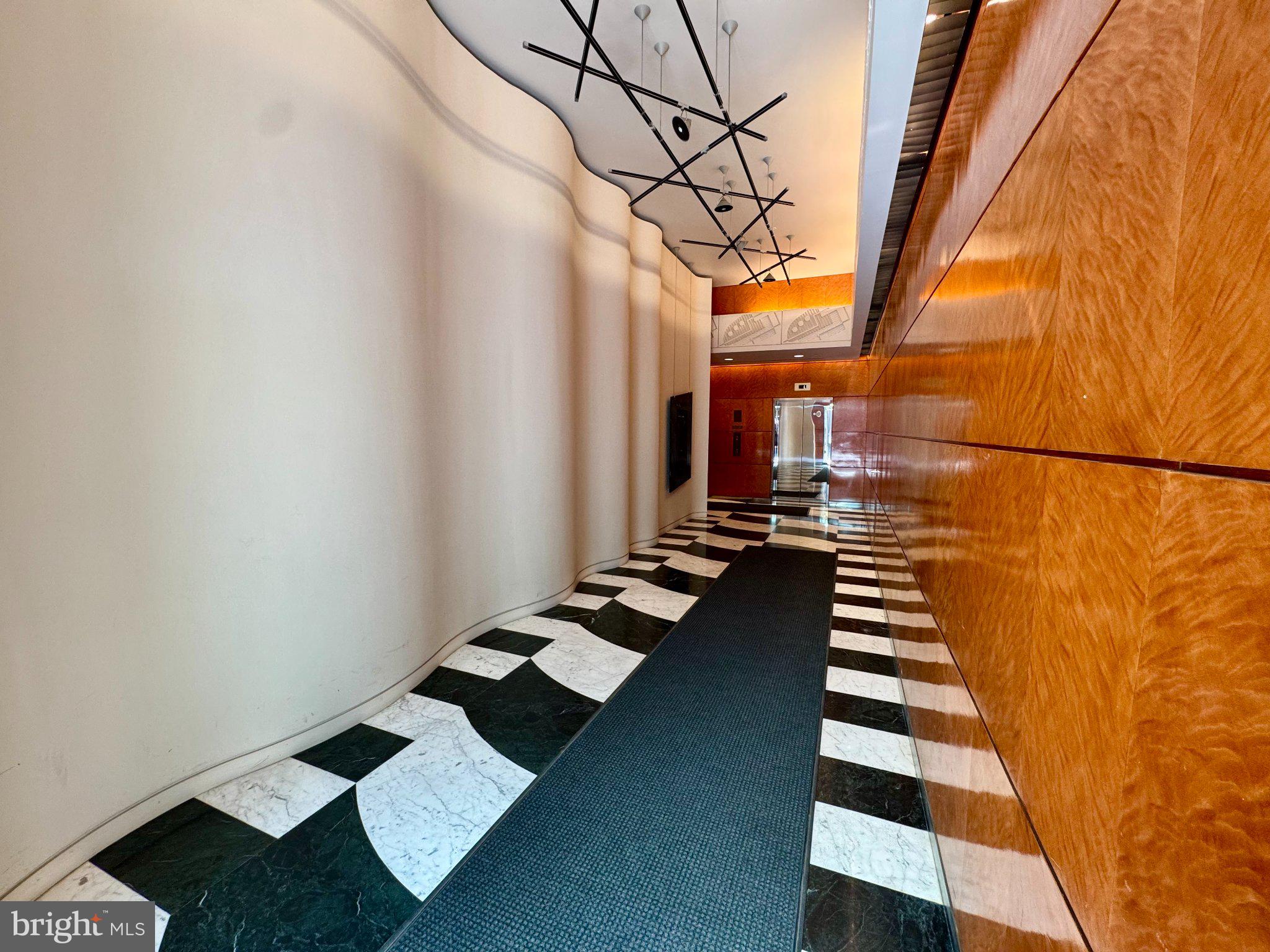 660 PENNSYLVANIA AVENUE SE 300