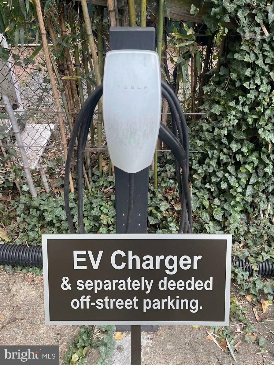 1328 MARYLAND AVENUE NE 2