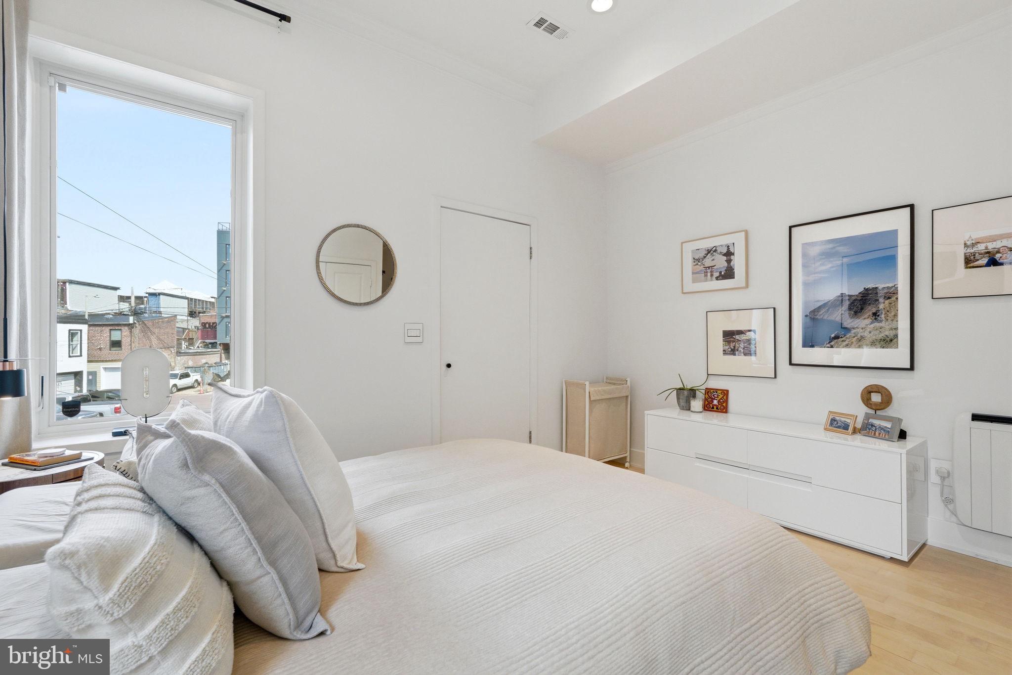 1328 MARYLAND AVENUE NE 2