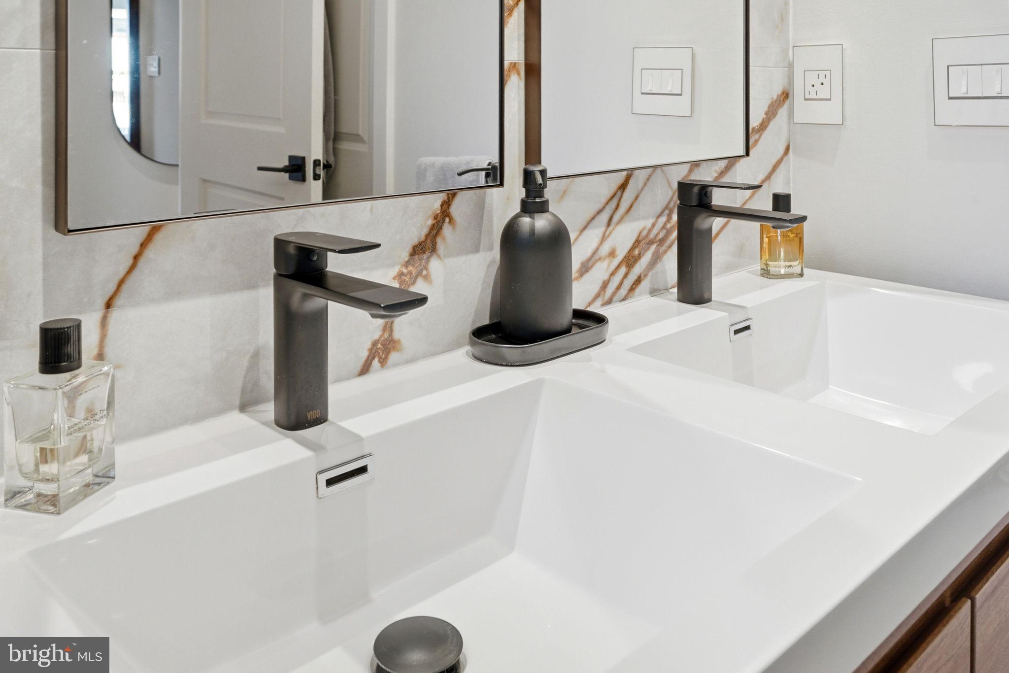 1328 MARYLAND AVENUE NE 2