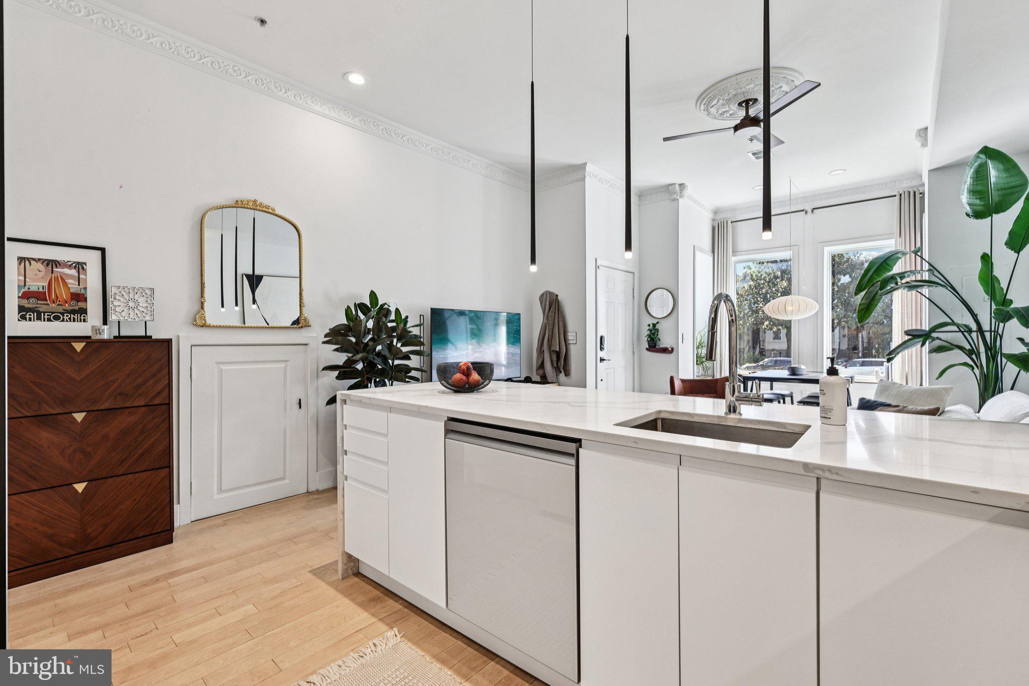 1328 MARYLAND AVENUE NE 2