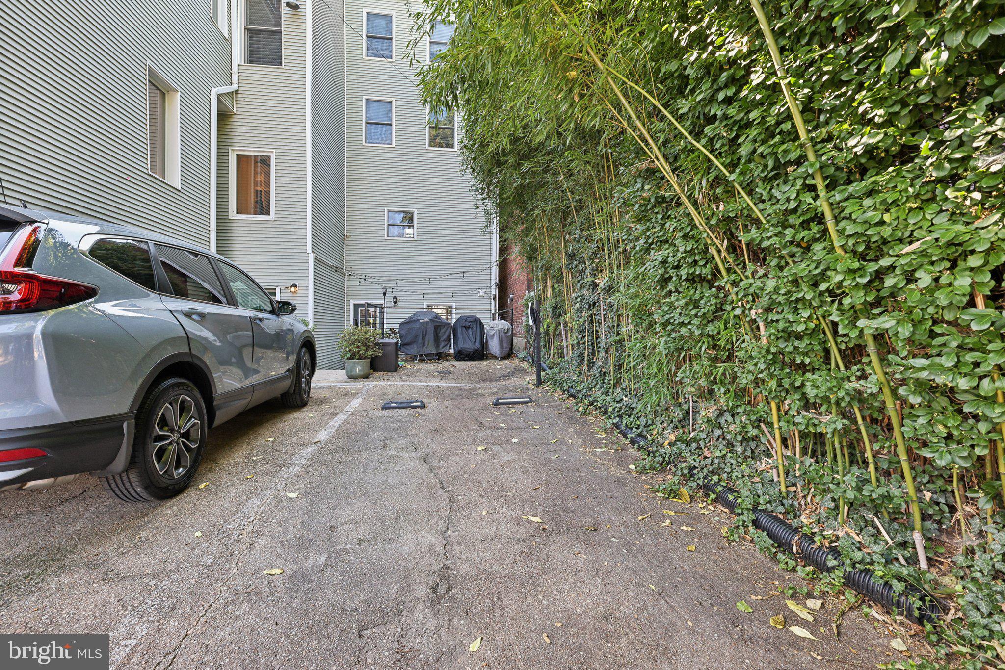 1328 MARYLAND AVENUE NE 2