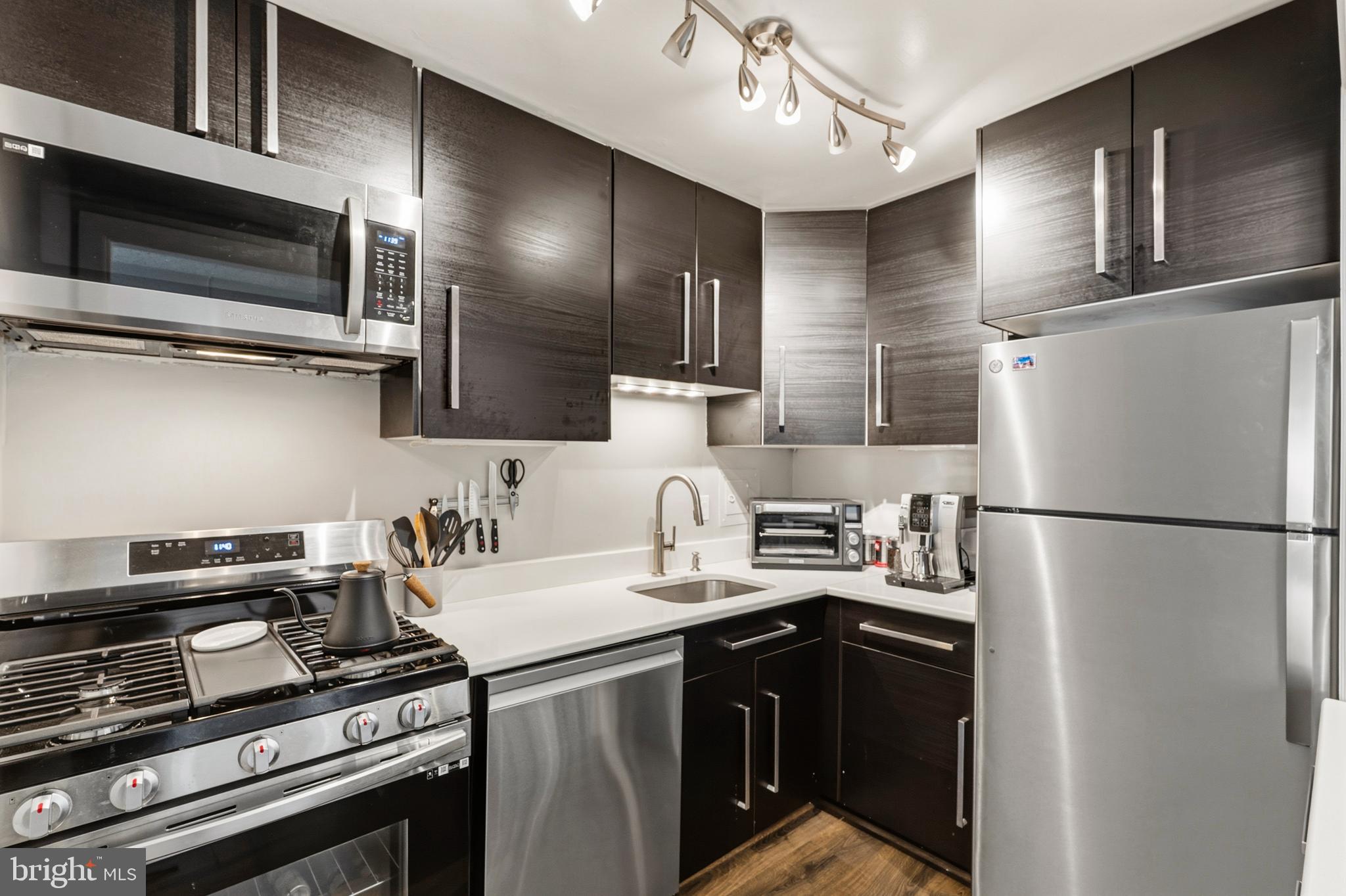 2401 H STREET NW 505