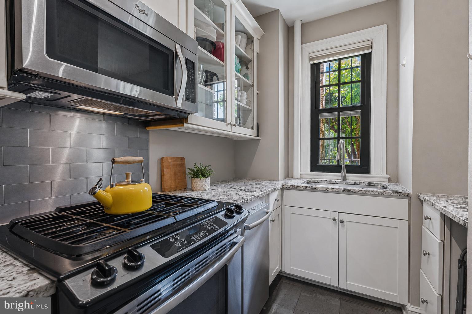 1101 L STREET NW 102