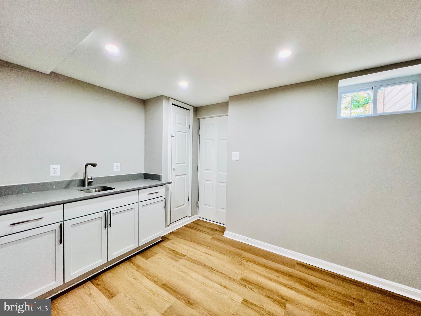 8214 Dunfield Ct