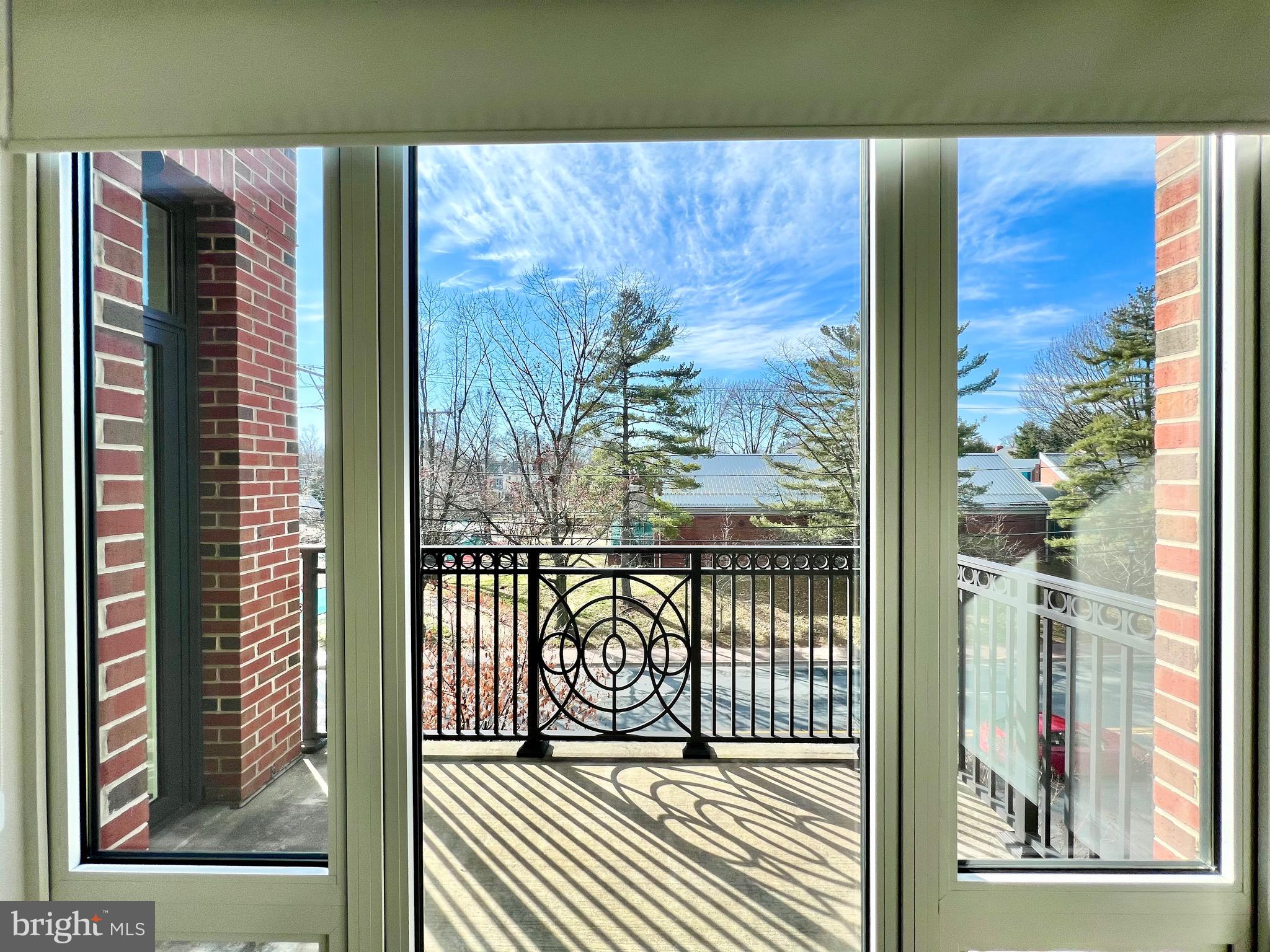 4915 Hampden Ln #307