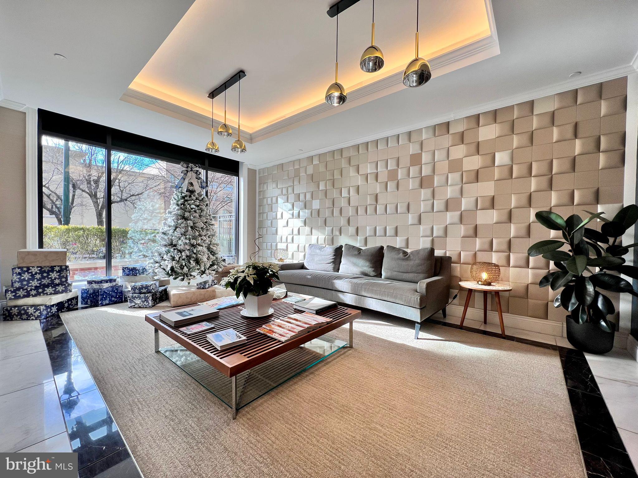 4915 Hampden Ln #307