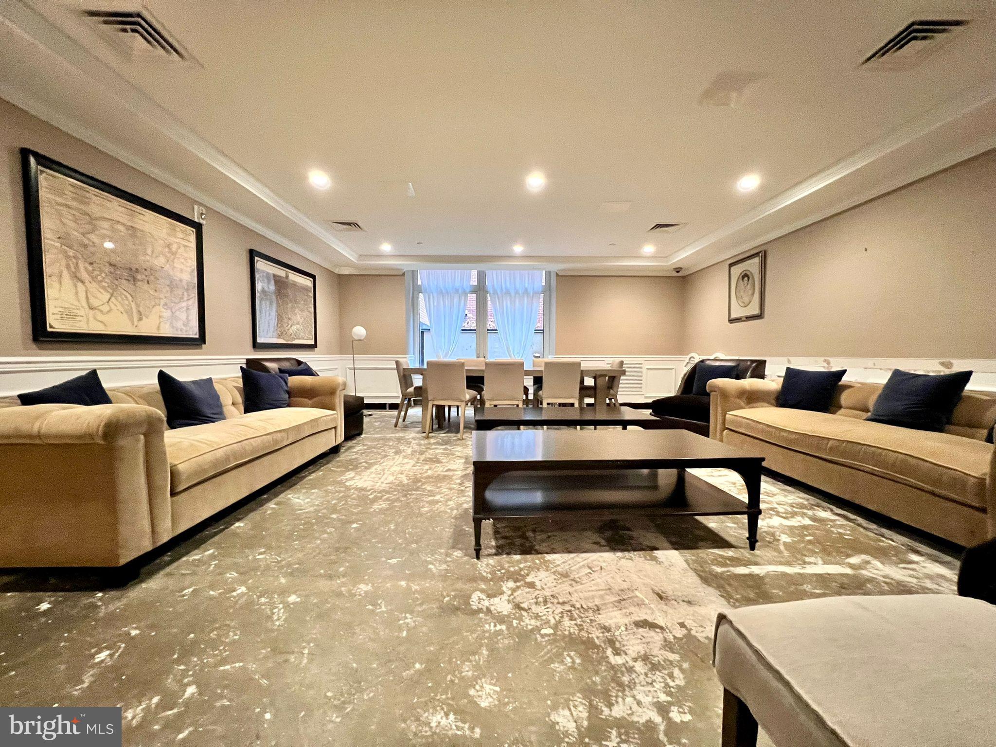 4915 Hampden Ln #307