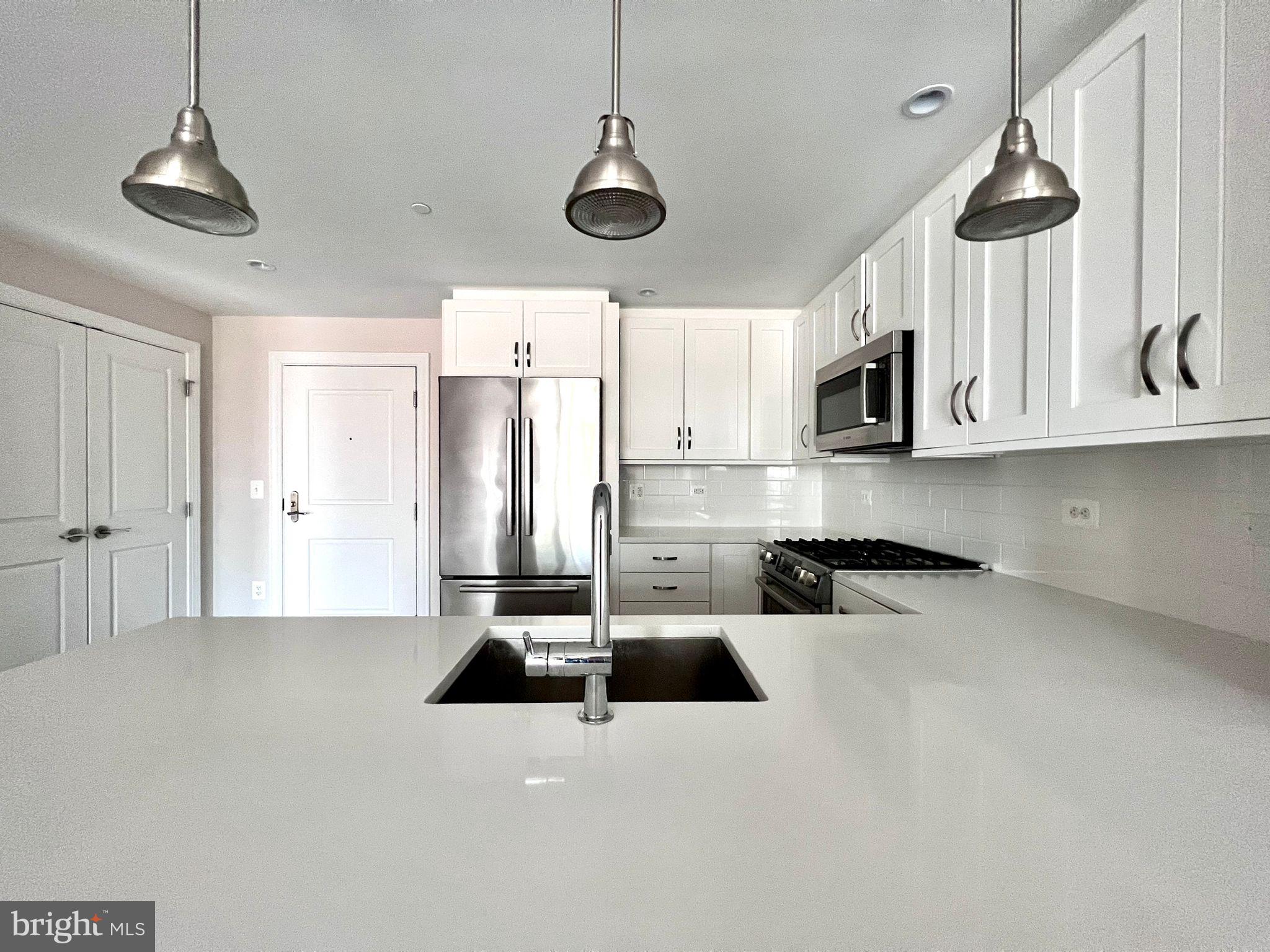 4915 Hampden Ln #307