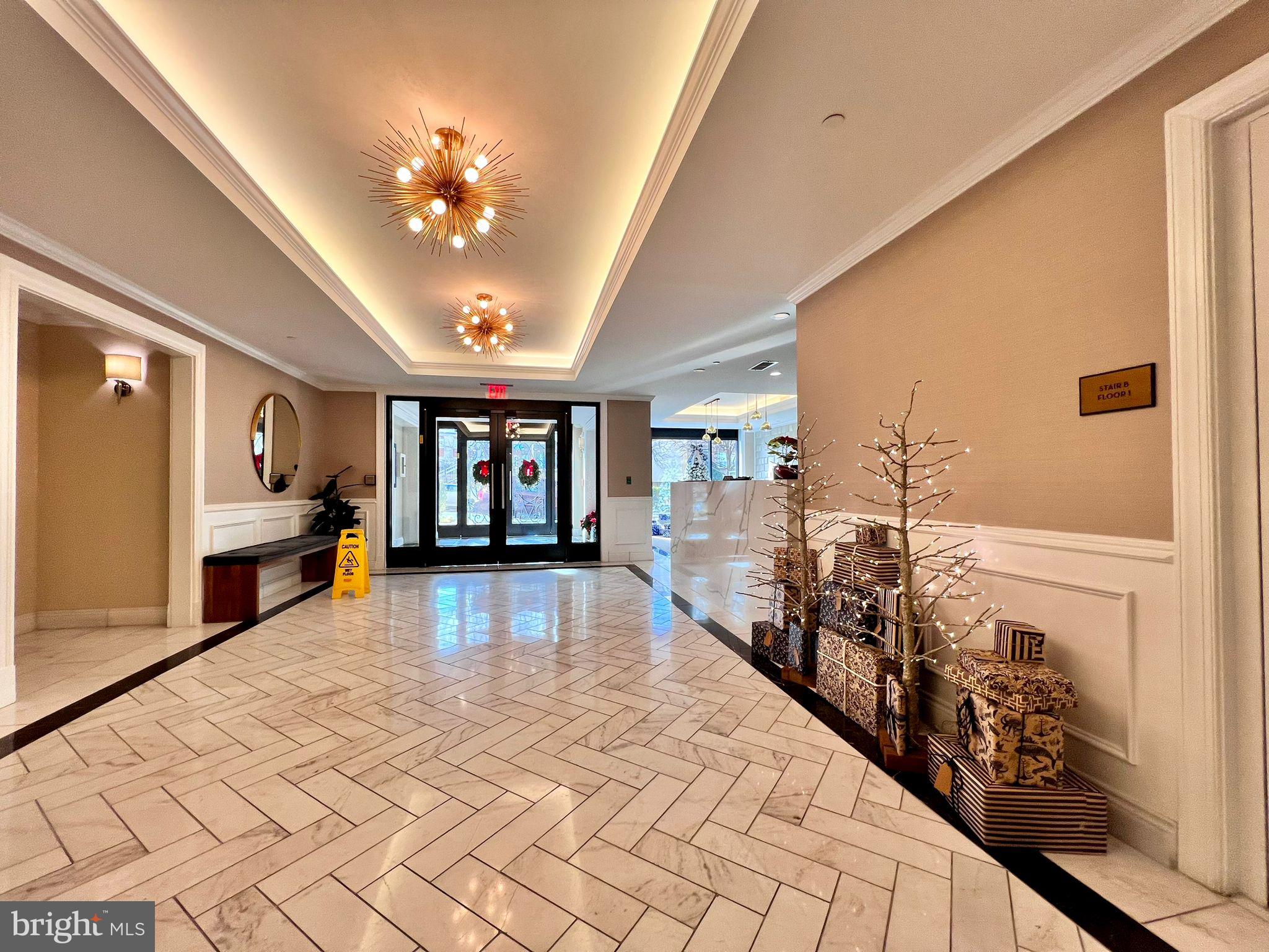 4915 Hampden Ln #307