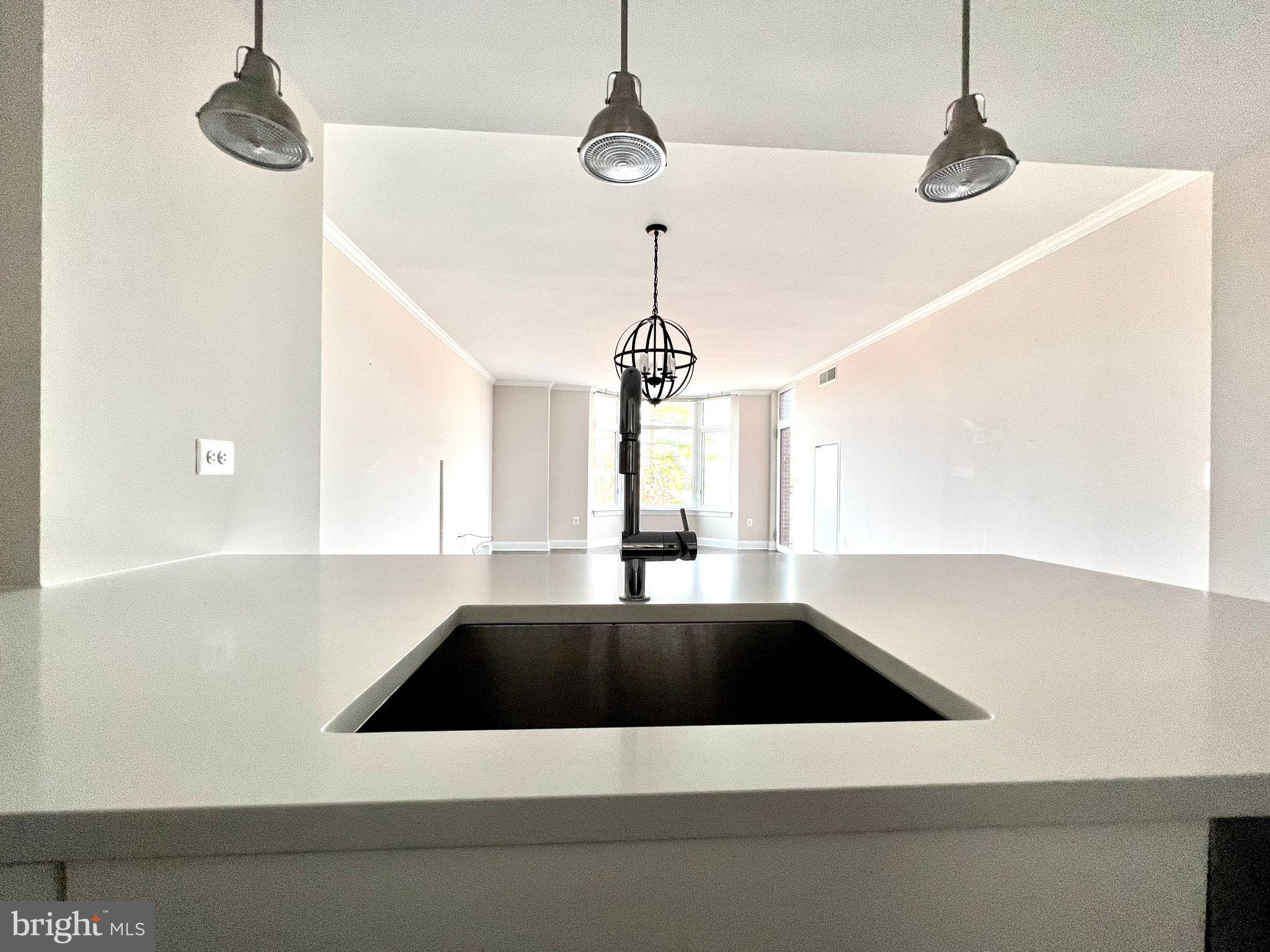 4915 Hampden Ln #307