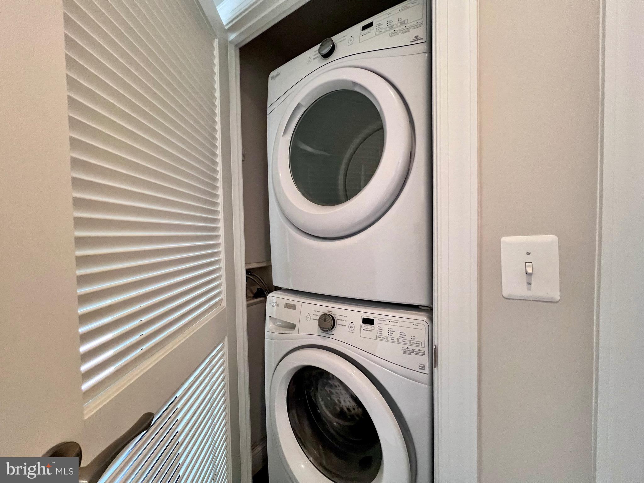 4915 Hampden Ln #307