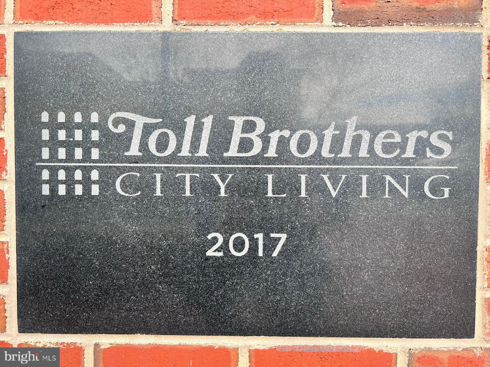 4915 Hampden Ln #307