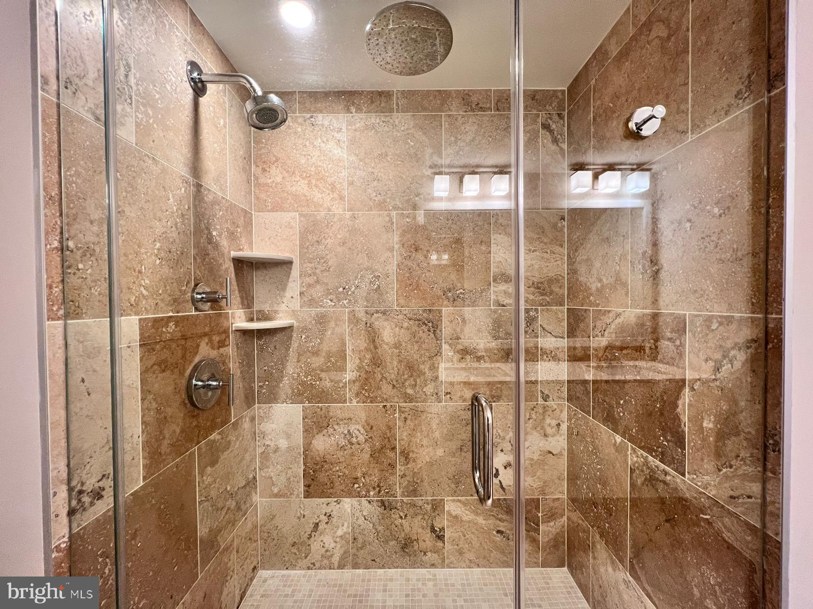 4915 Hampden Ln #307