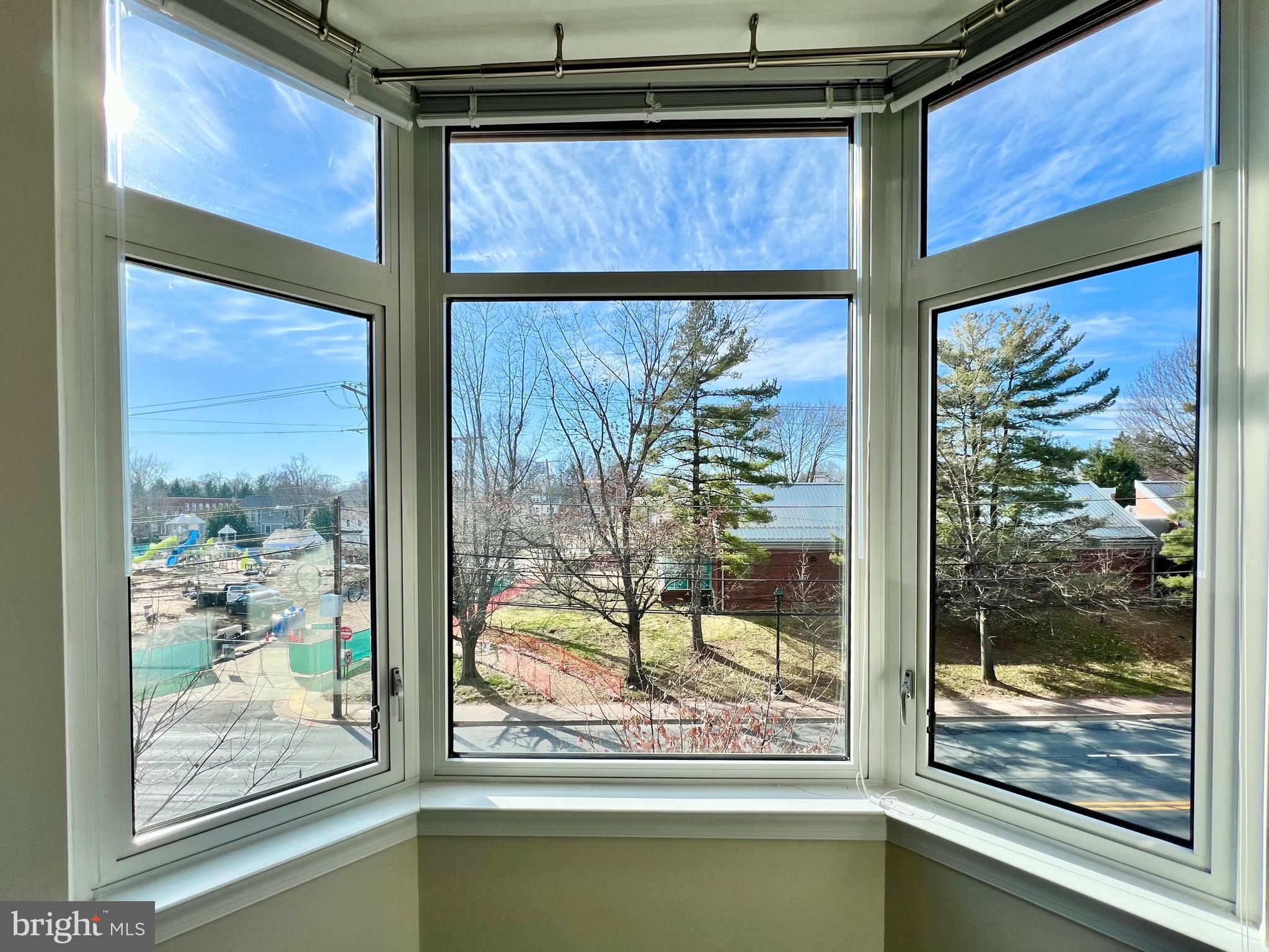 4915 Hampden Ln #307