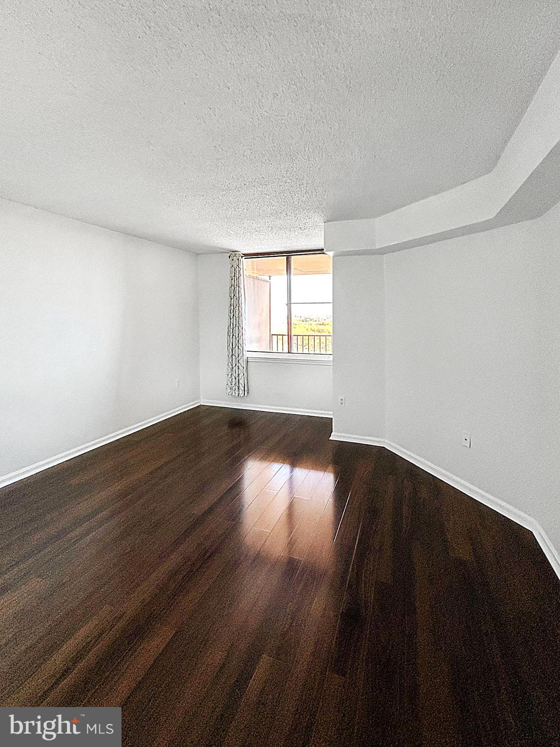 10101 GROSVENOR PL #2008