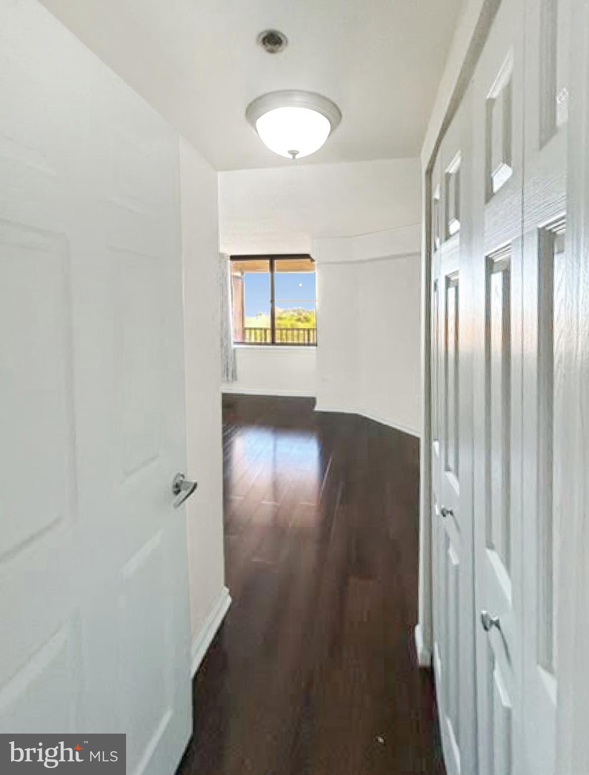 10101 GROSVENOR PL #2008