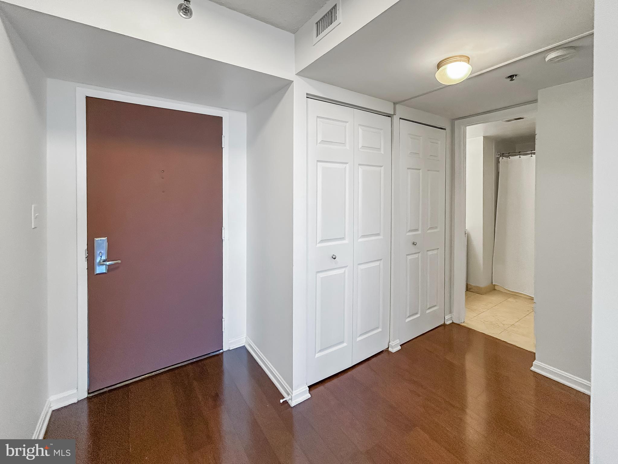 10101 GROSVENOR PL #2008