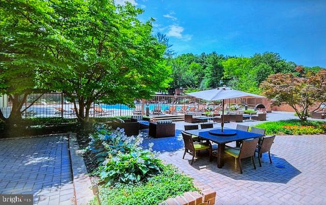 10101 GROSVENOR PL #2008