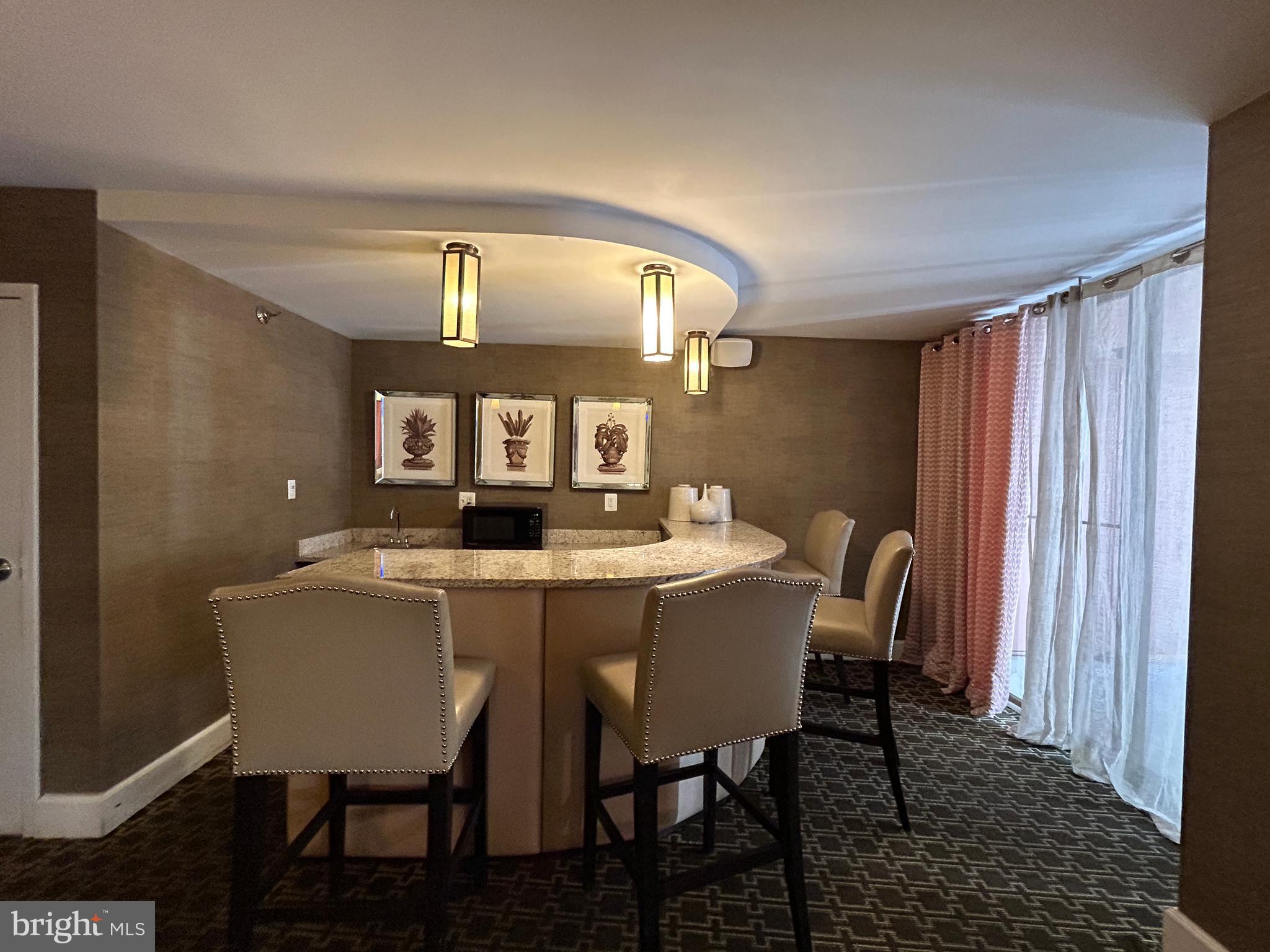 10101 GROSVENOR PL #2008