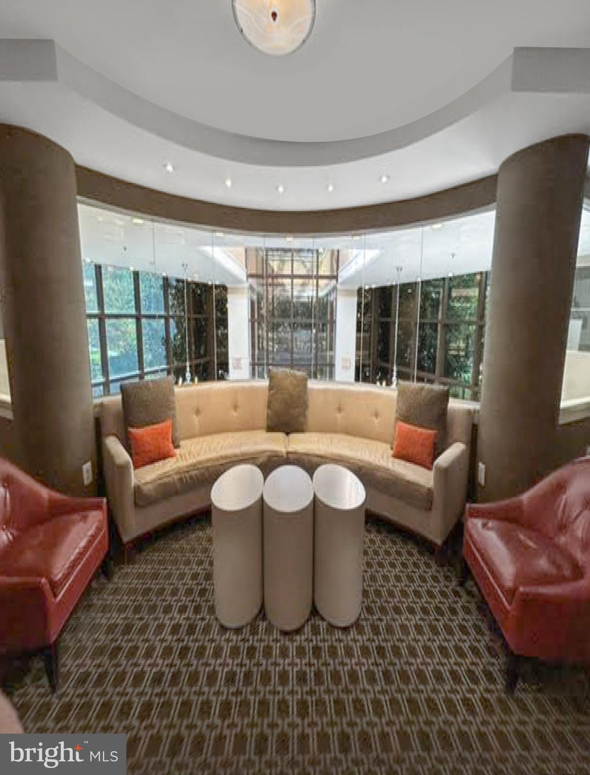 10101 GROSVENOR PL #2008