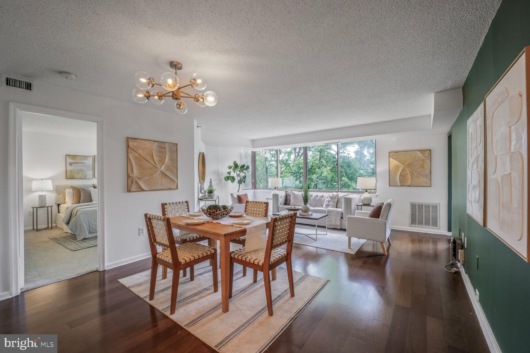 10101 Grosvenor #215