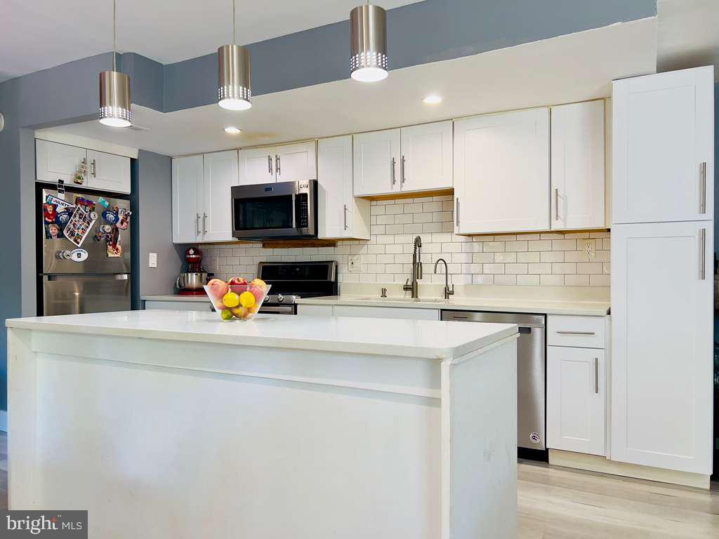 12311 BRAXFIELD COURT 425