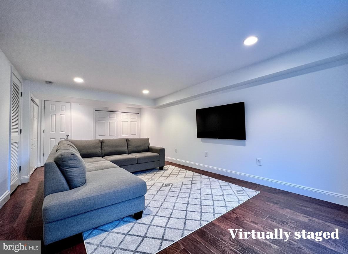 5332 POOKS HILL ROAD 304