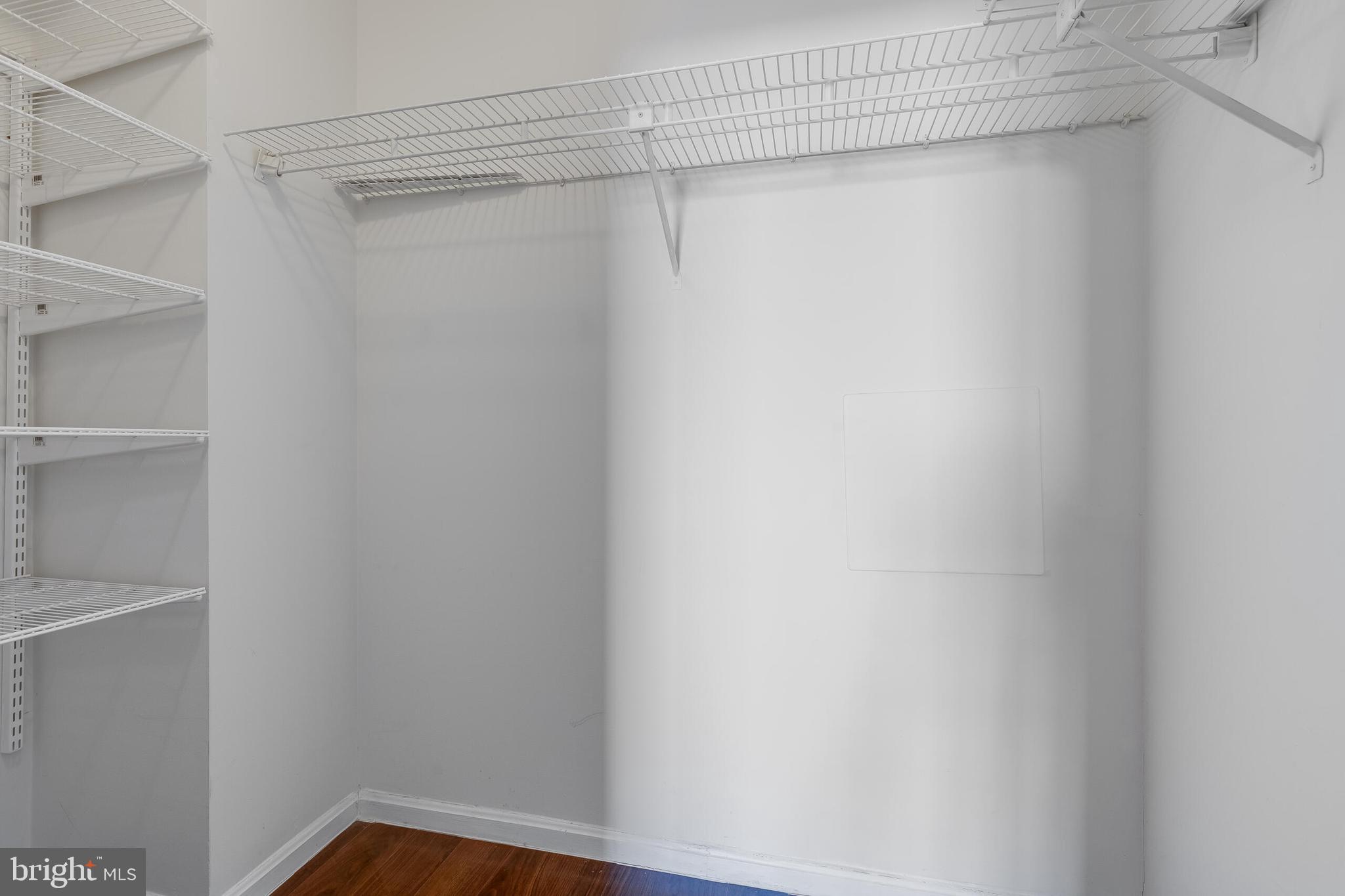 10101 GROSVENOR PLACE 2008