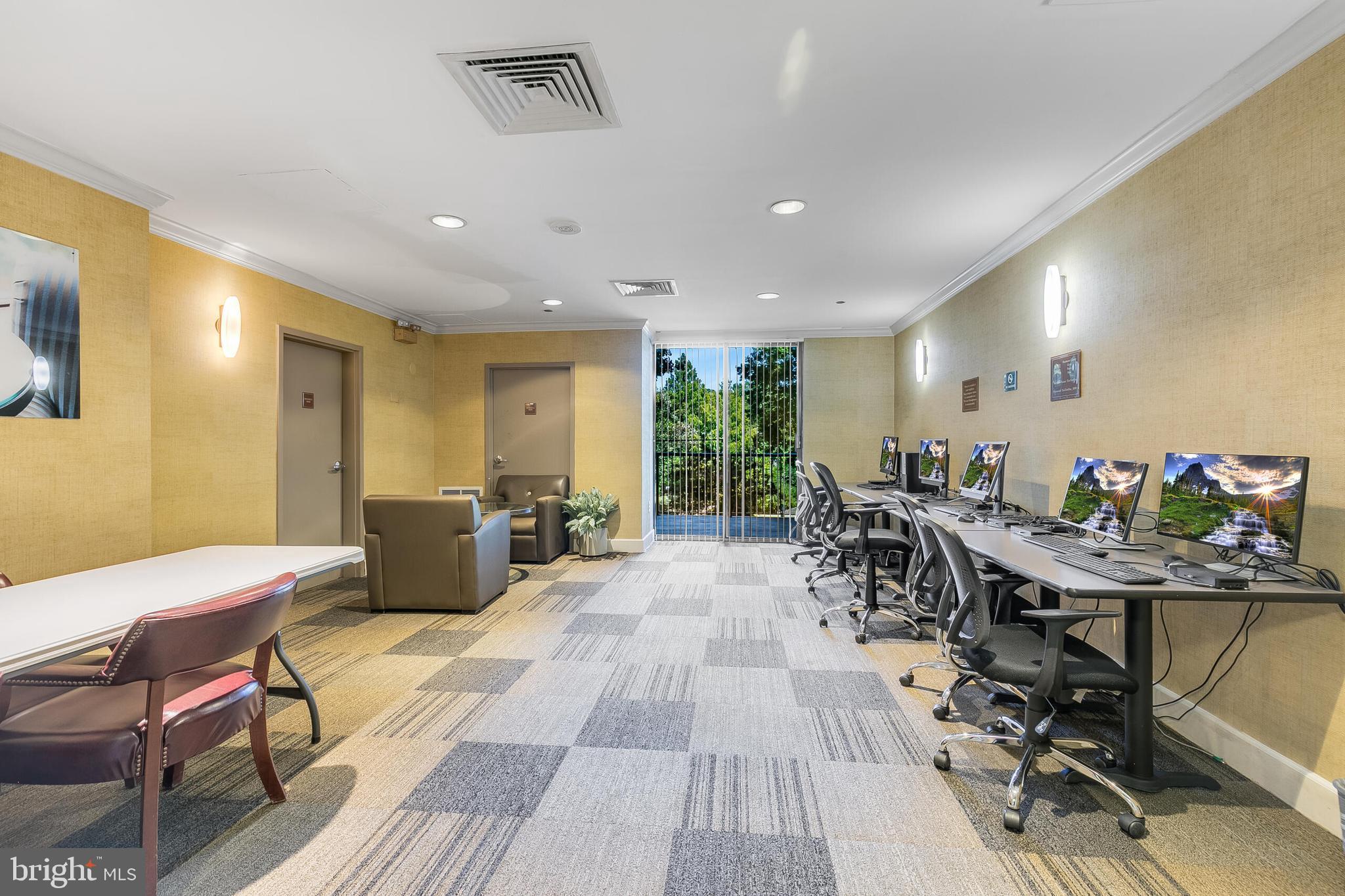 10101 GROSVENOR PLACE 2008