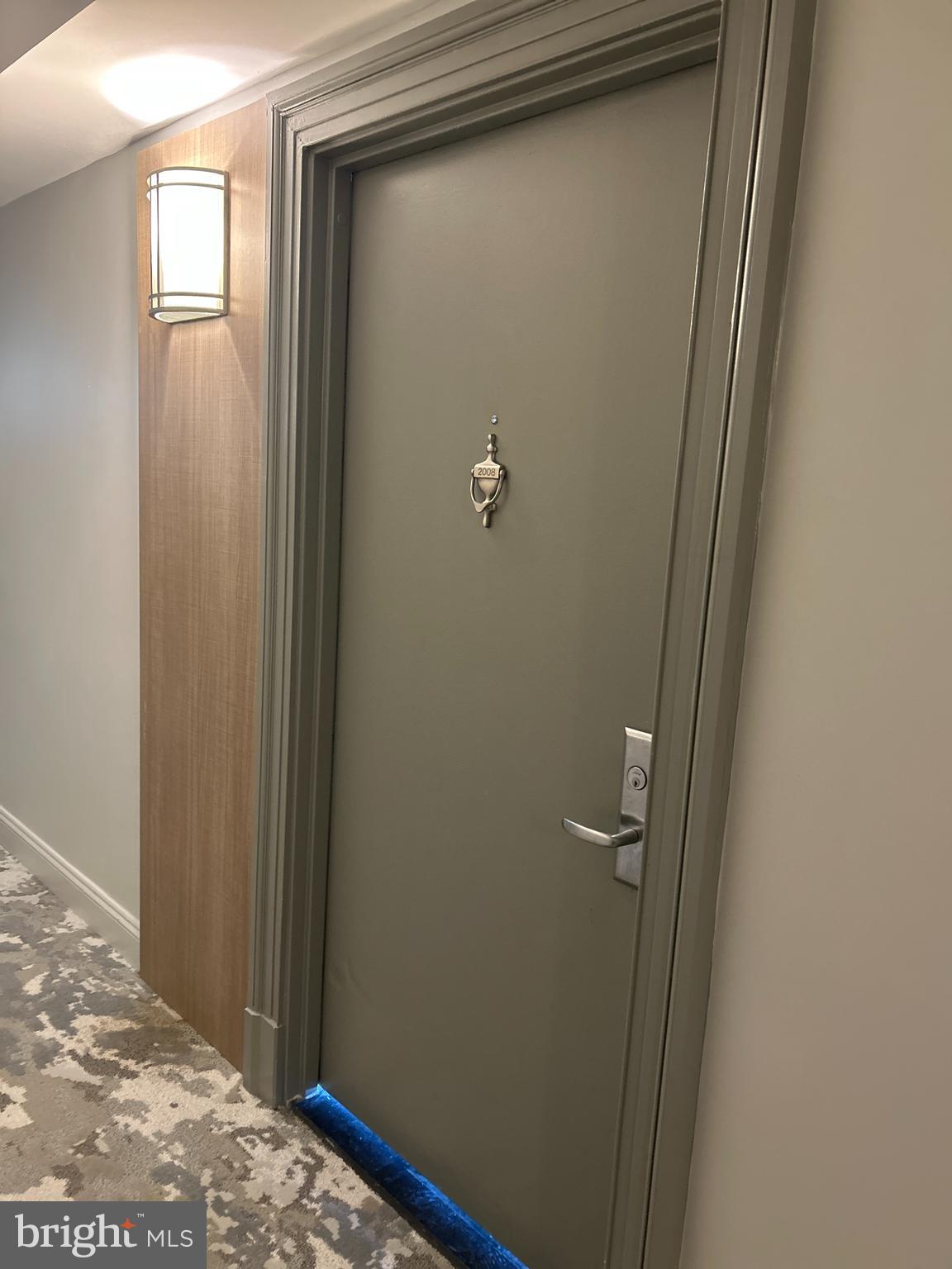 10101 GROSVENOR PLACE 2008