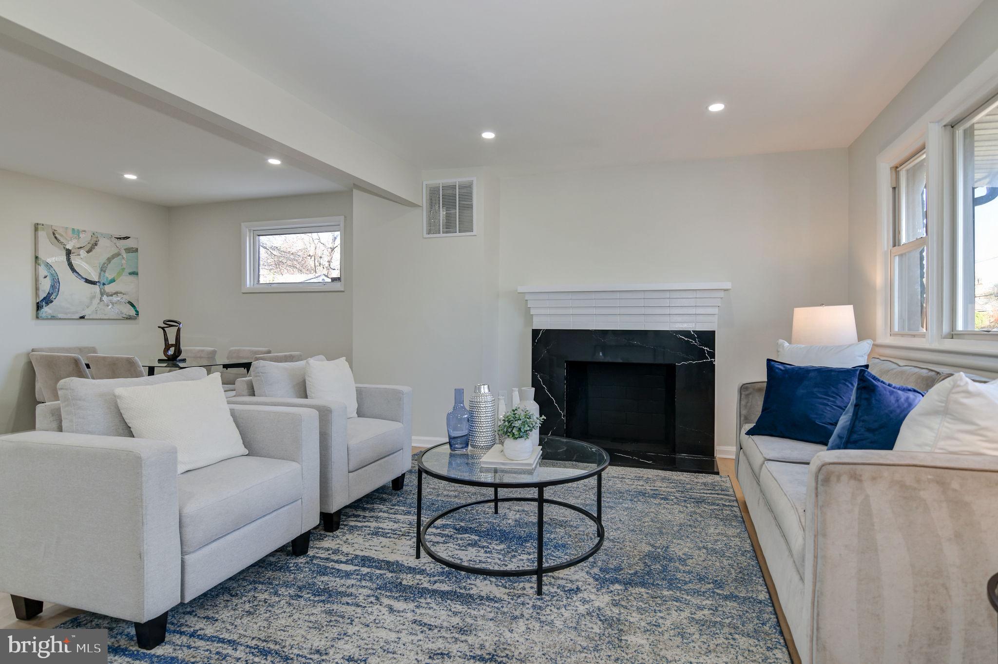 2909 Troy Pl