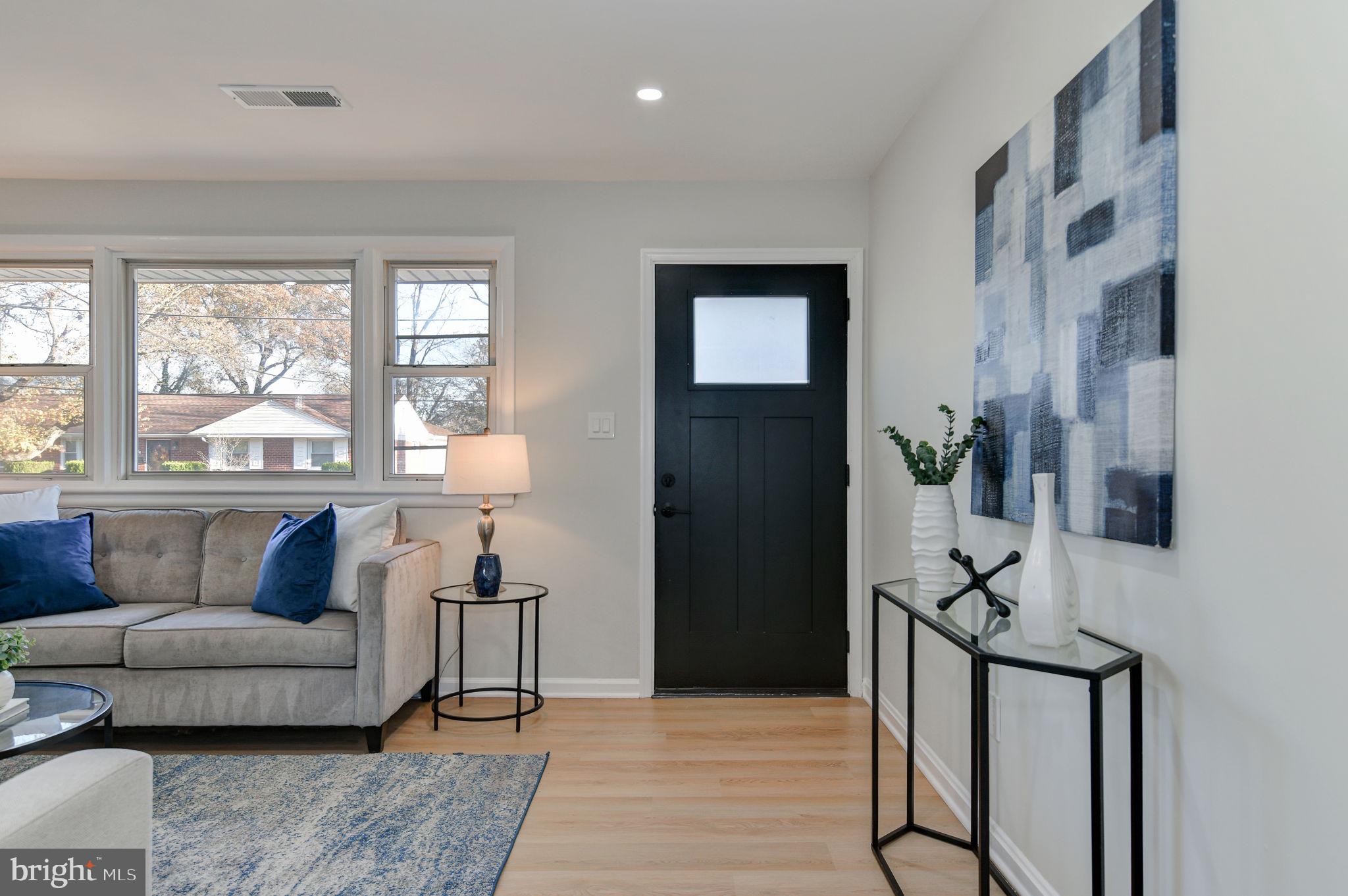 2909 Troy Pl