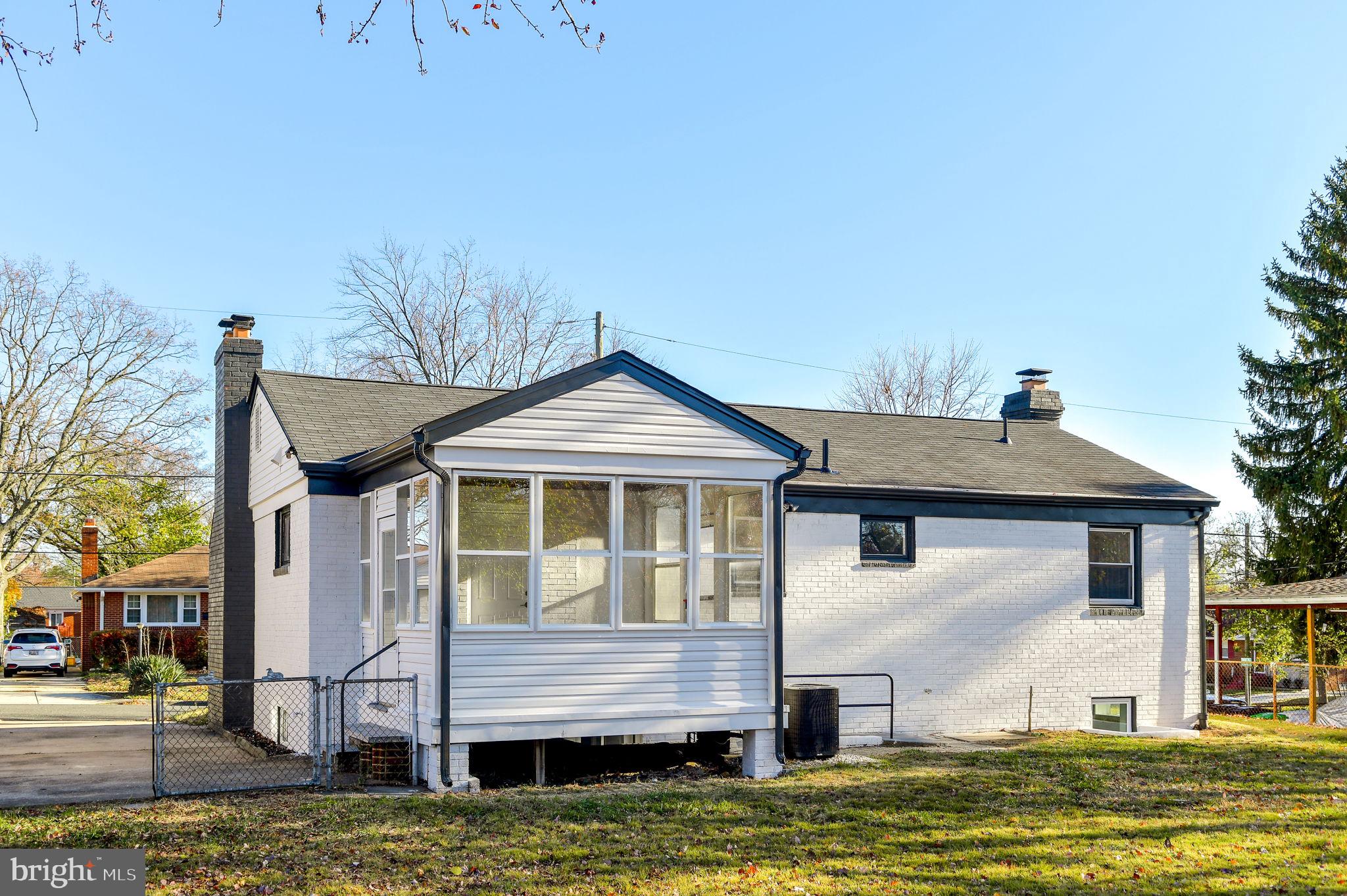 2909 Troy Pl