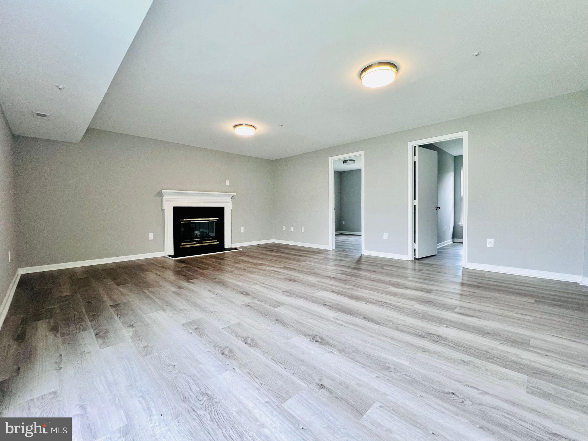 8407 LENASKIN LANE