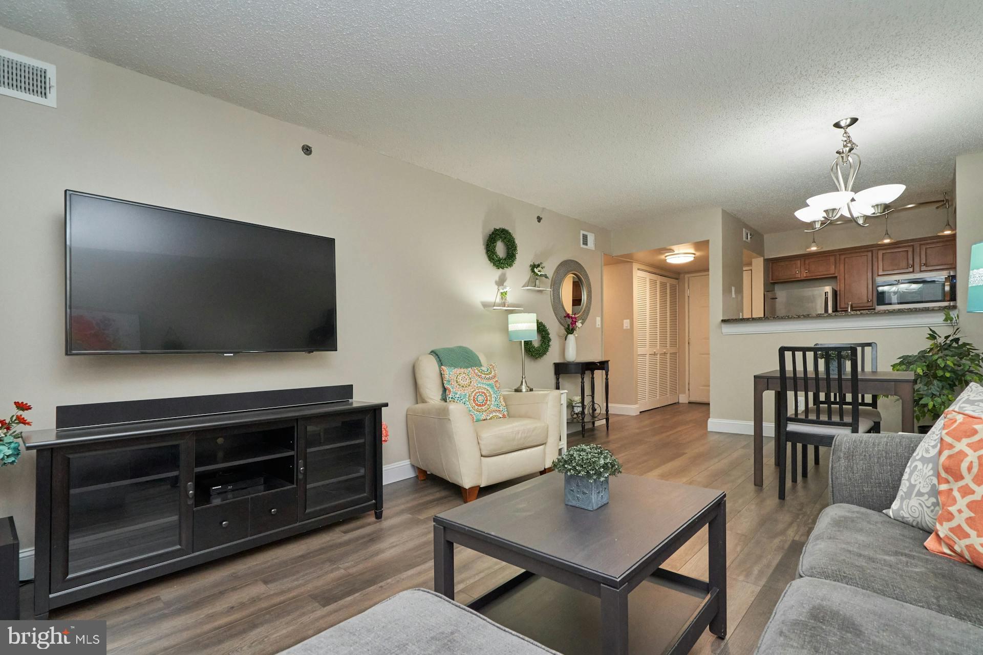 1024 N Utah St #222