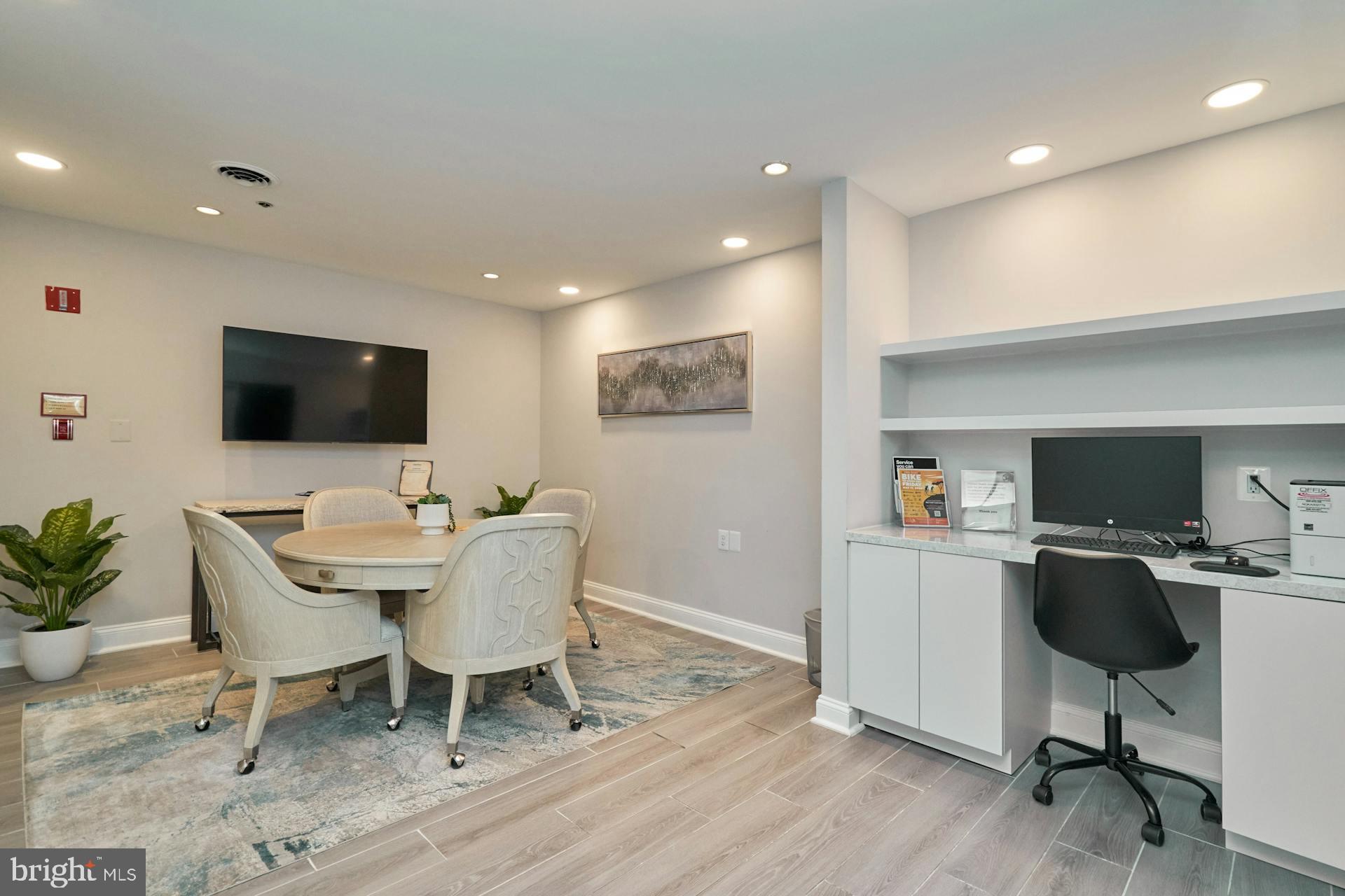 1024 N Utah St #222