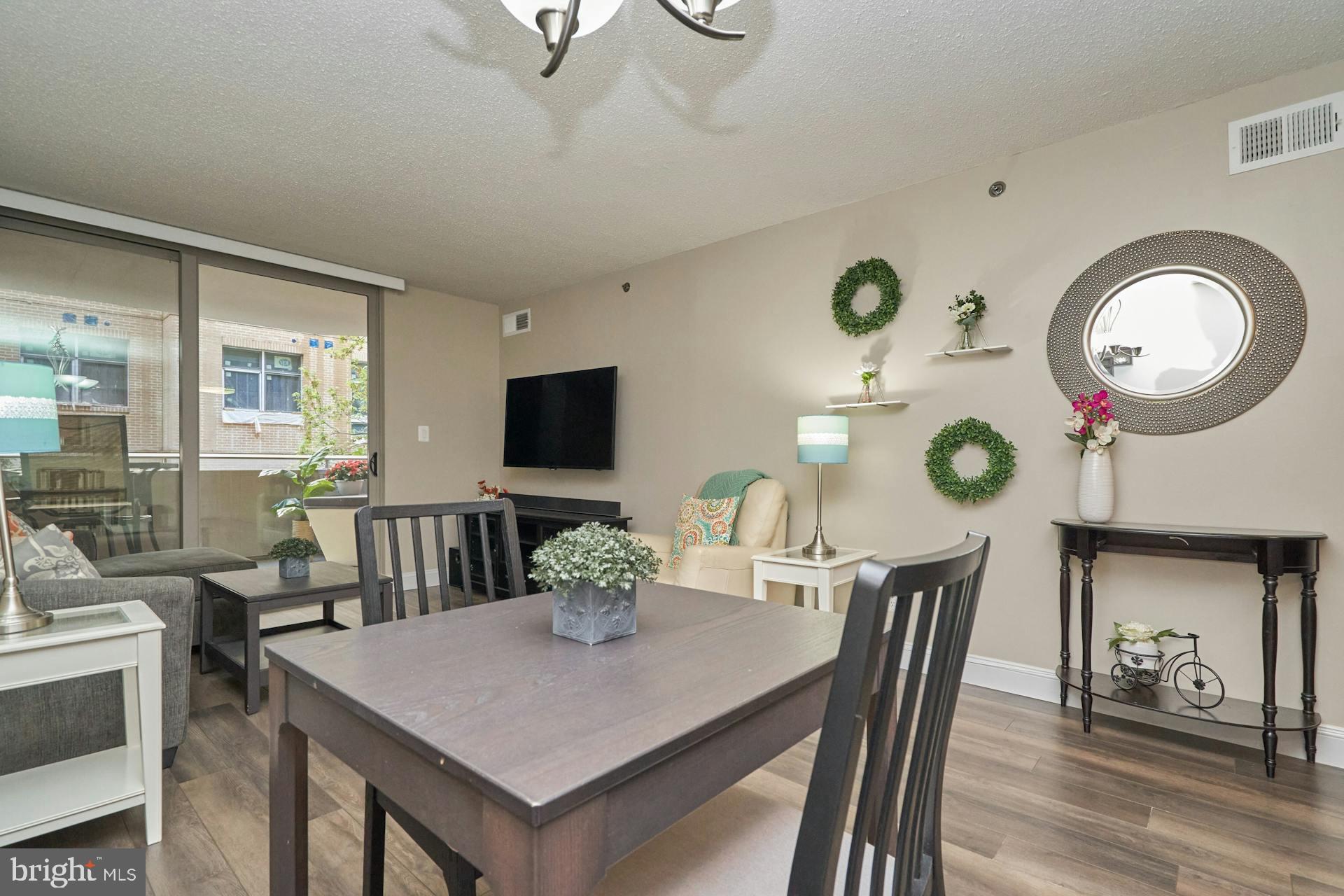1024 N Utah St #222