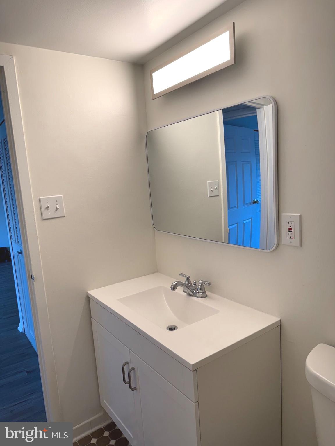 1300 ARMY NAVY DR #427