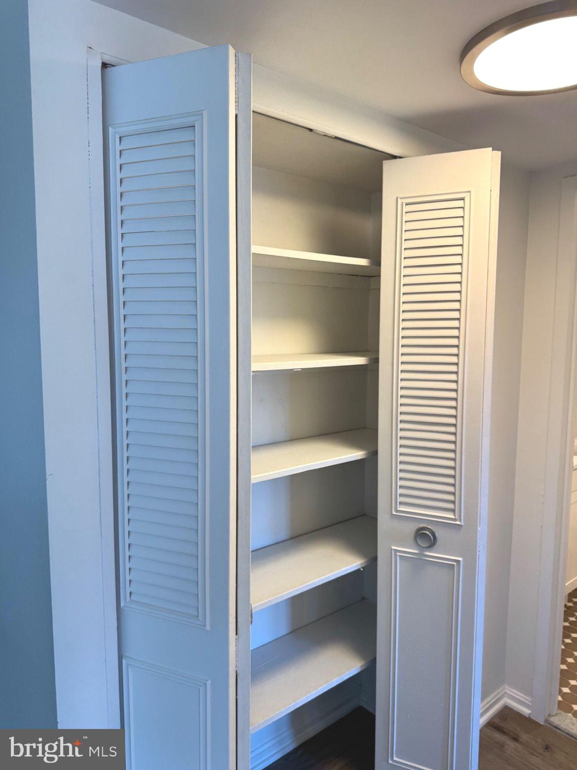 1300 ARMY NAVY DR #427