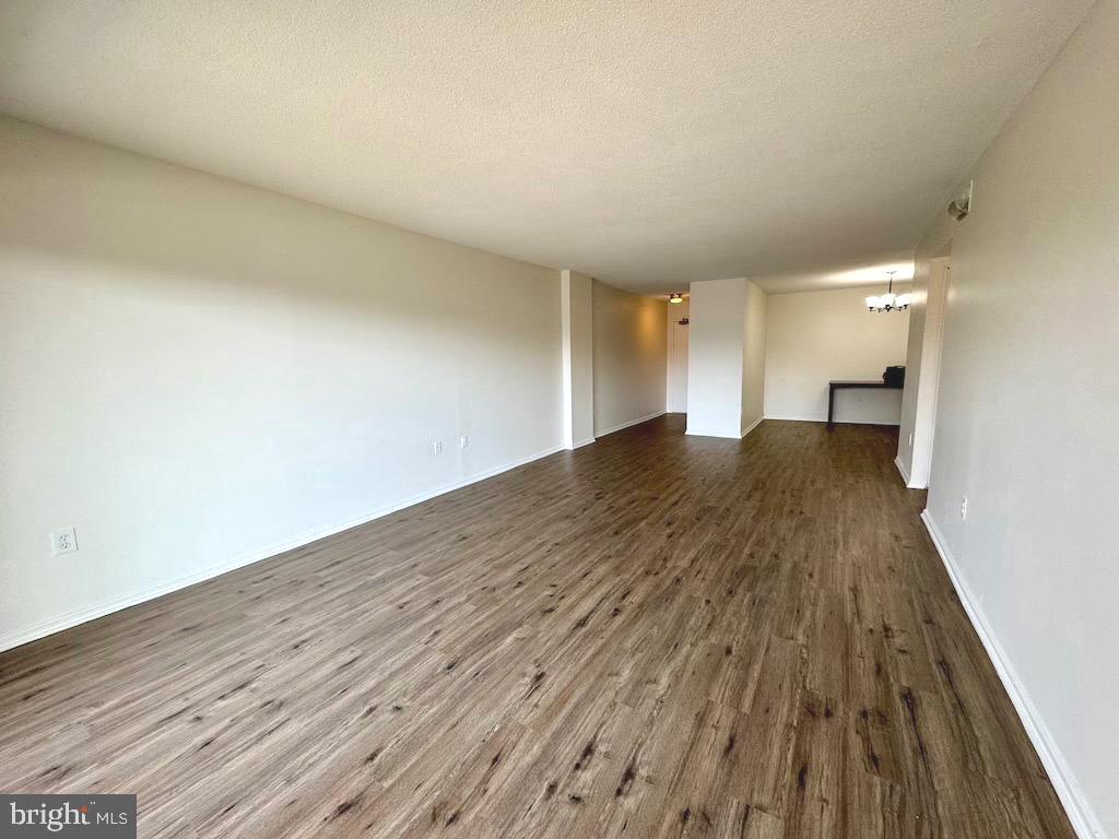 1300 ARMY NAVY DR #427