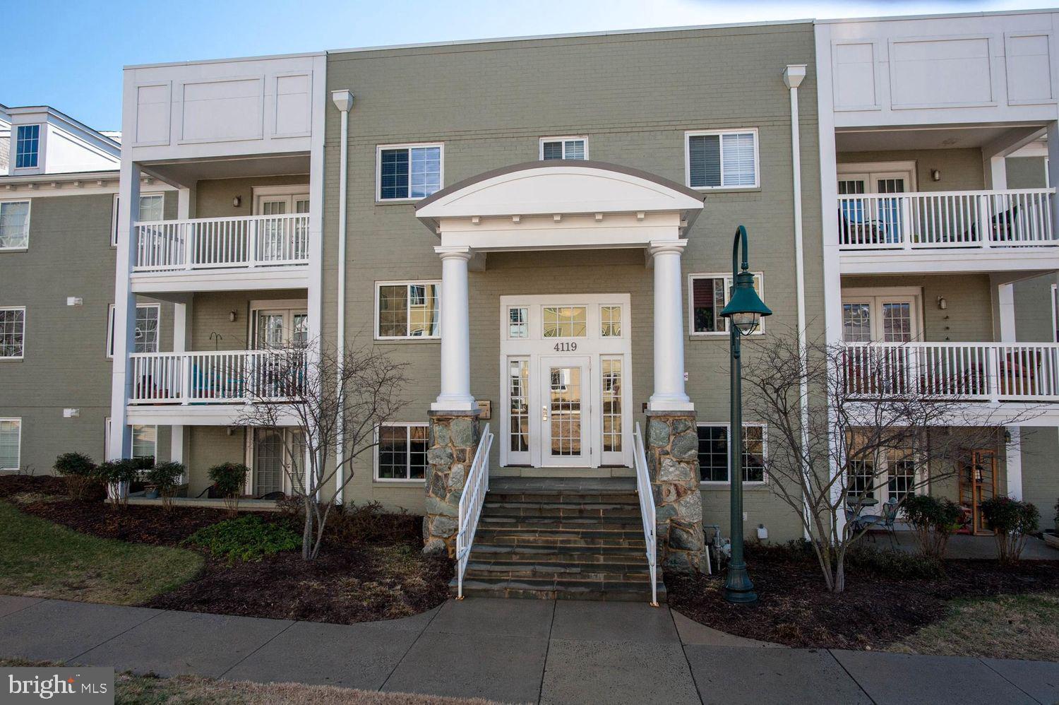 4119 S Four Mile Run Dr #402