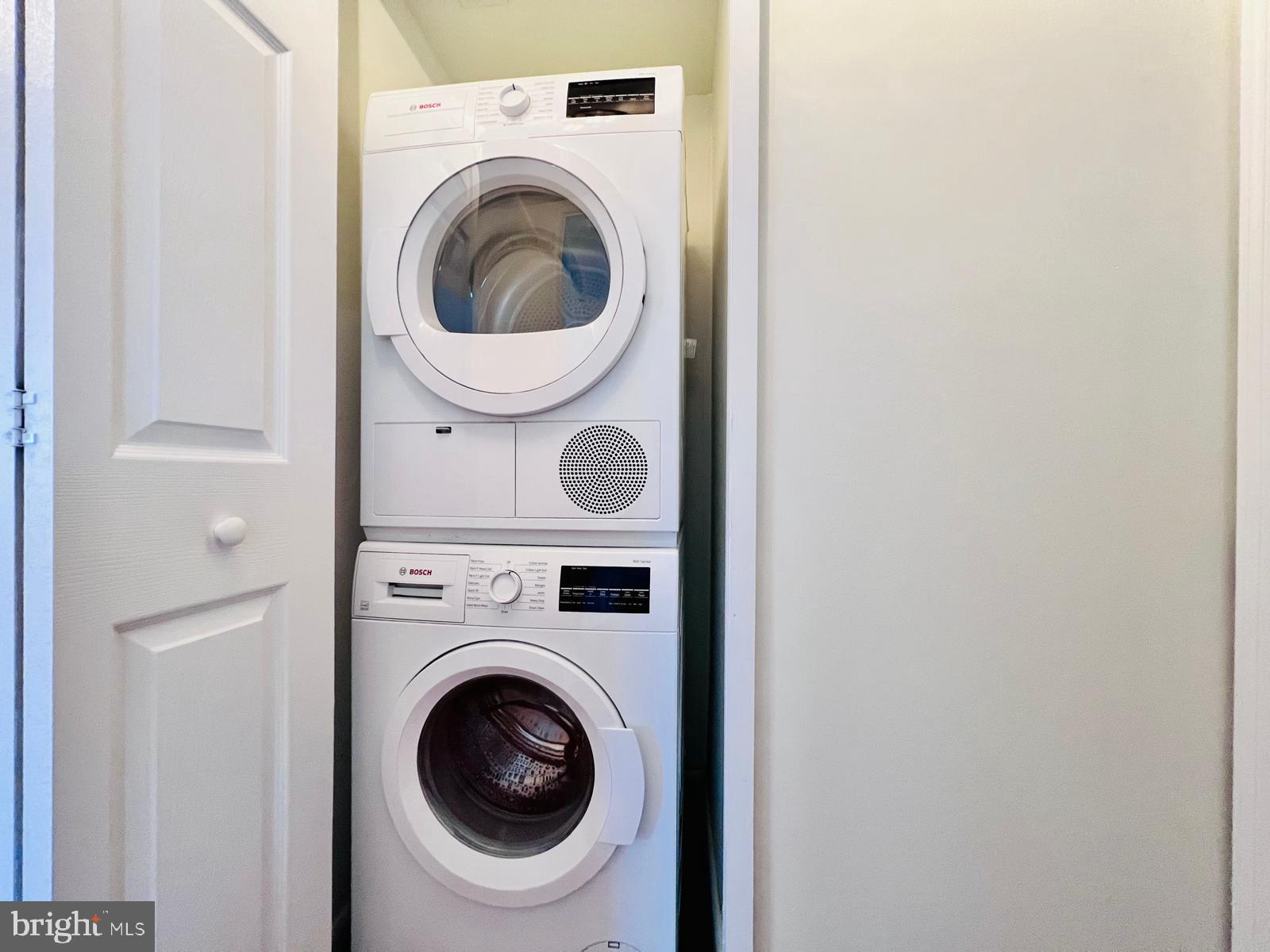 1301 N COURTHOUSE RD #1107