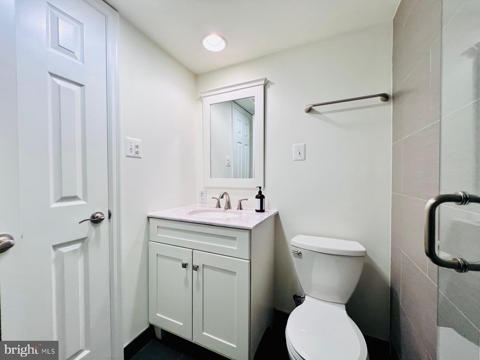 1301 N COURTHOUSE RD #1107