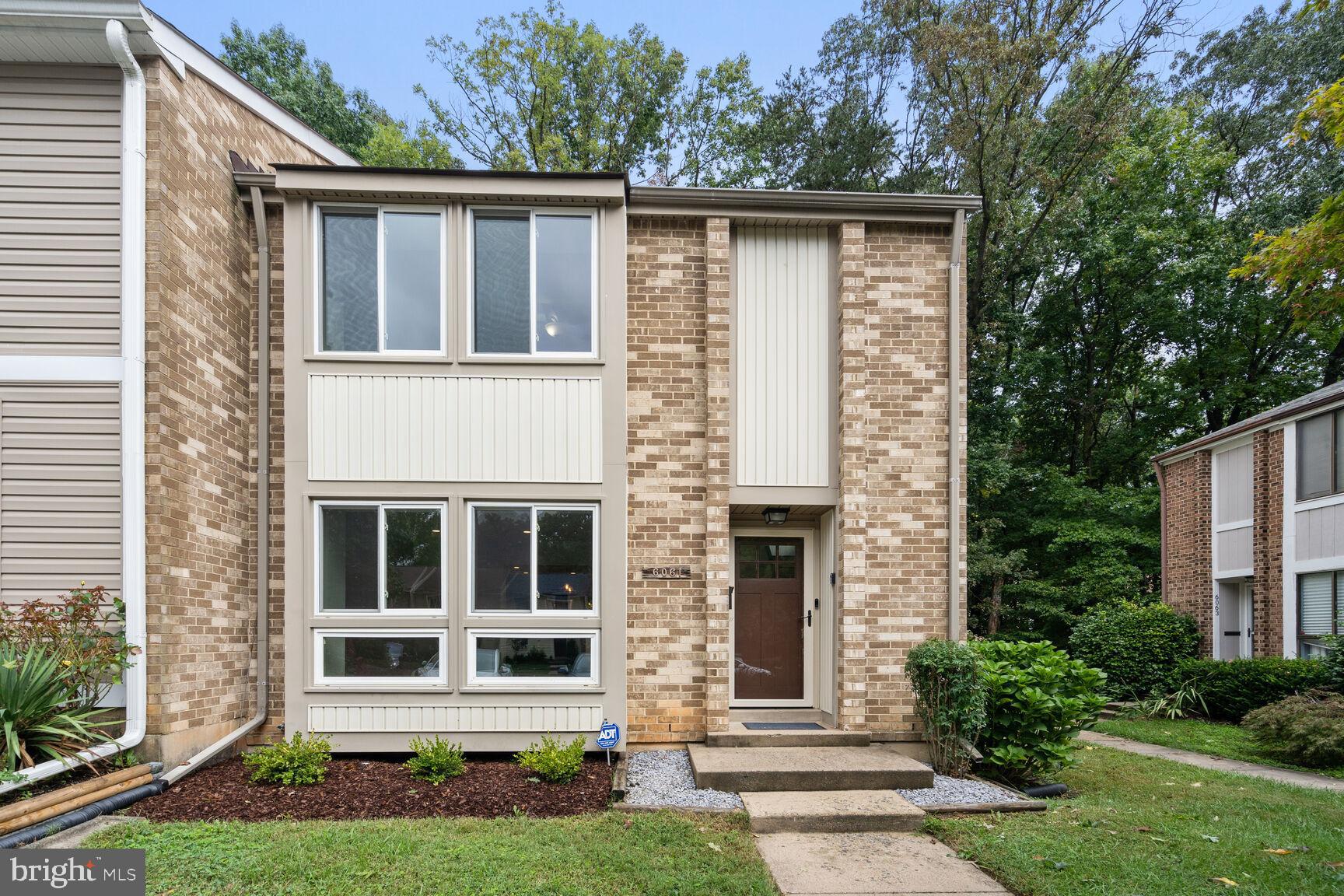 6061 Hollow Knoll Ct