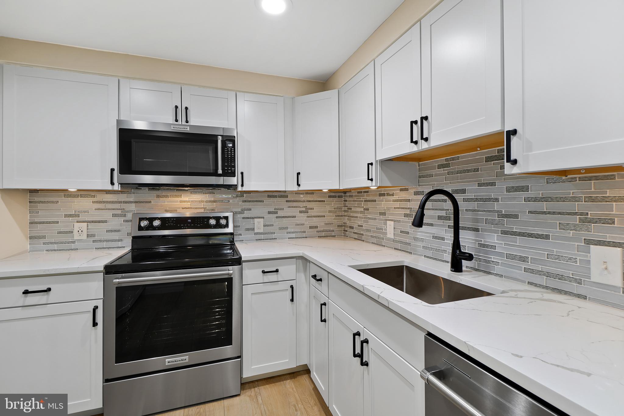 7661 Provincial Dr #112