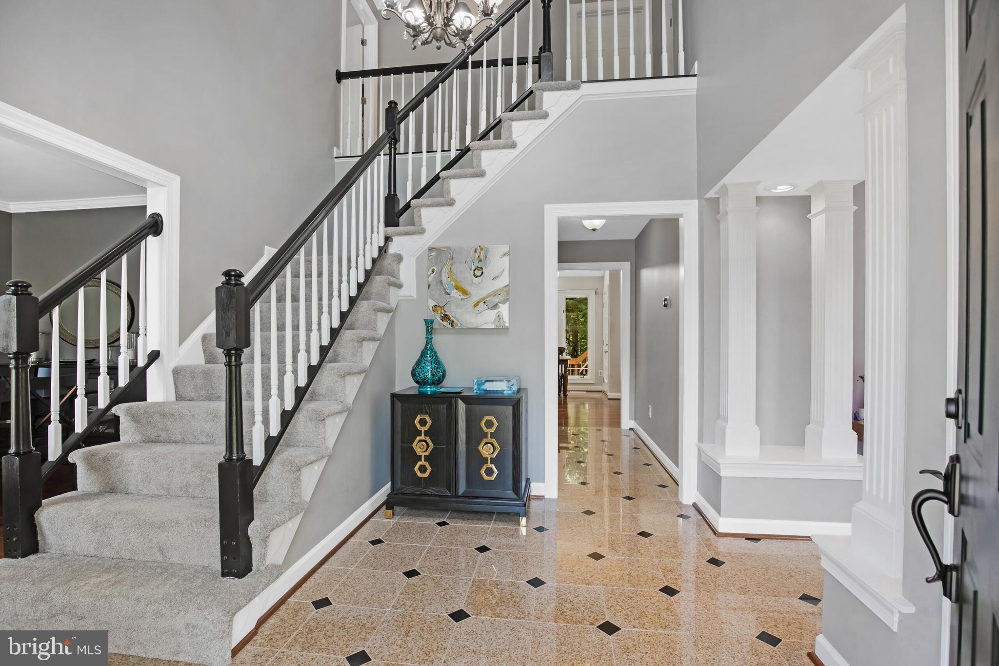 8529 Oak Pointe Way