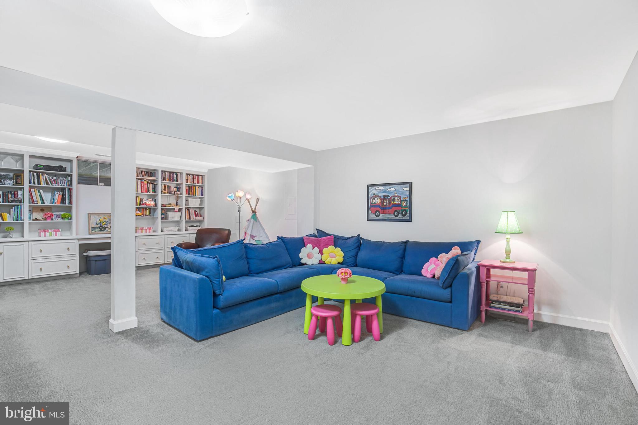 8529 Oak Pointe Way