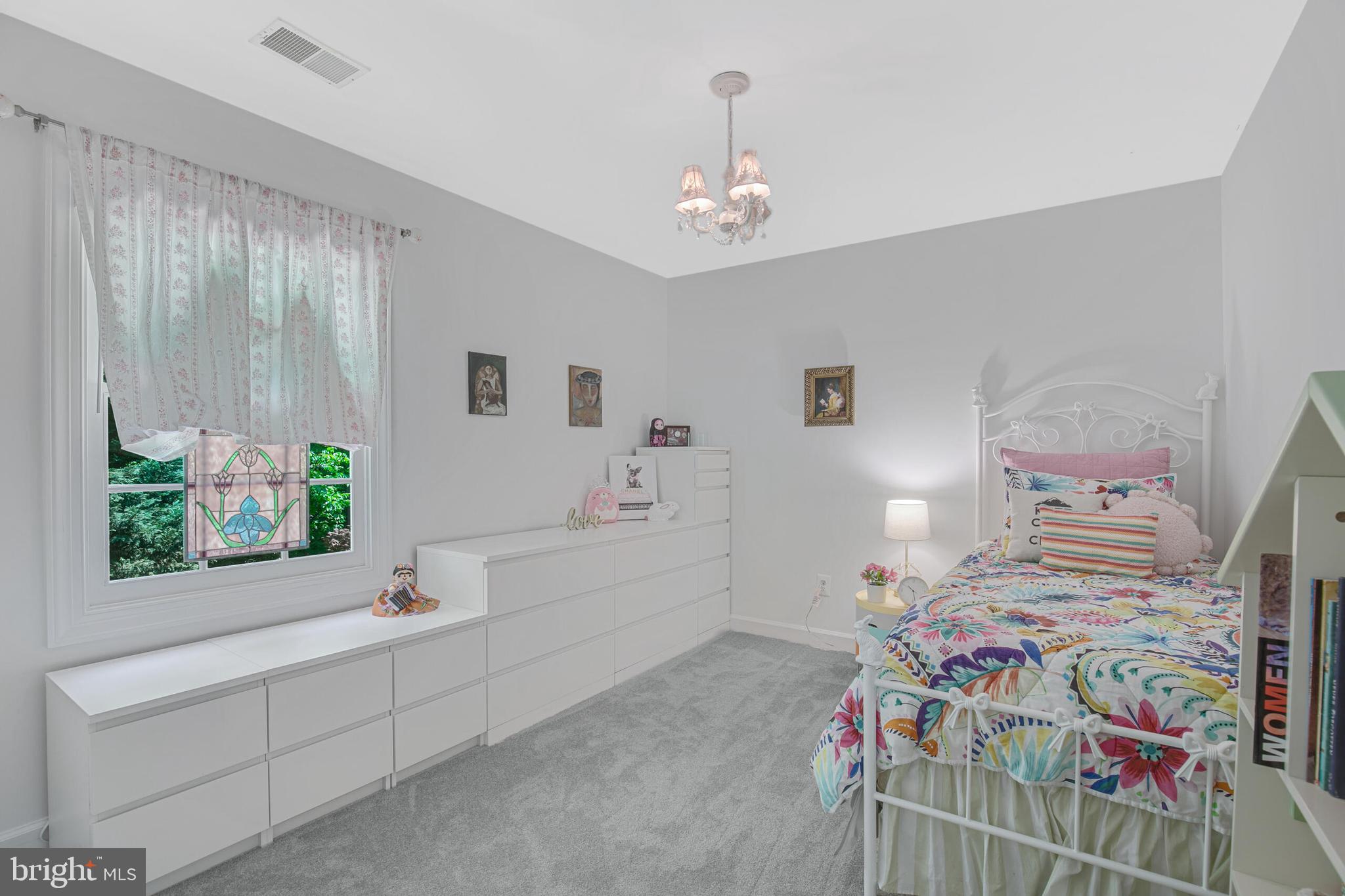 8529 Oak Pointe Way