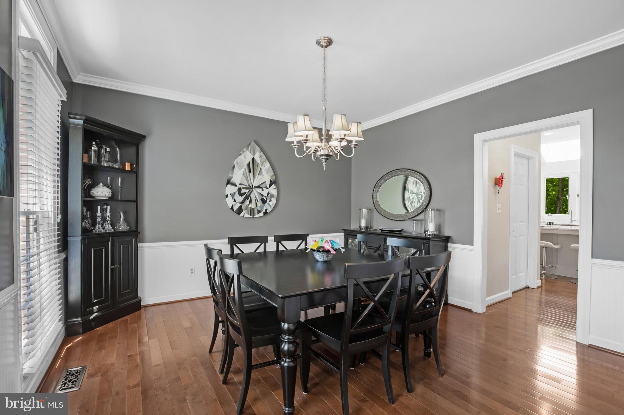 8529 Oak Pointe Way